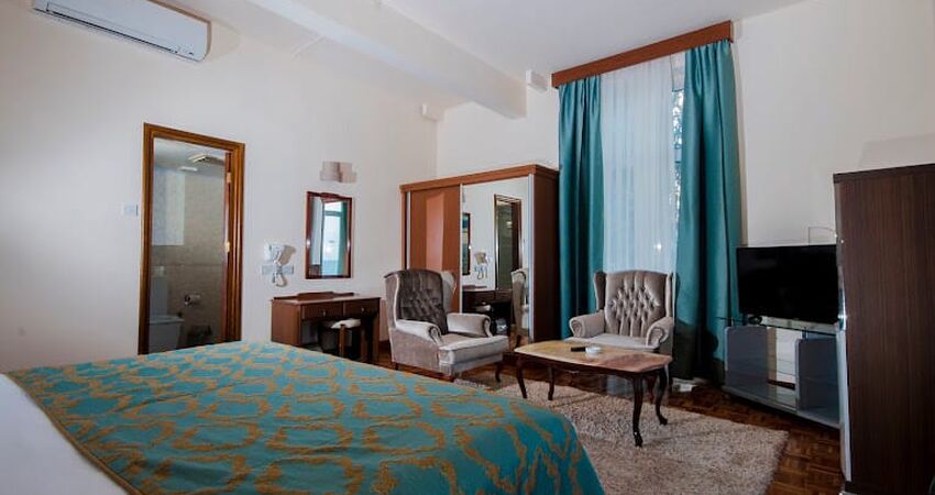 Dome Hotel