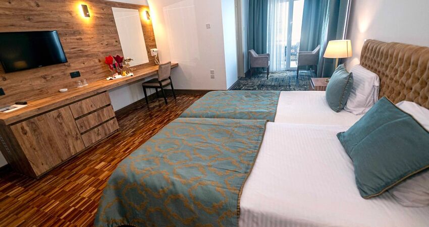 Dome Hotel