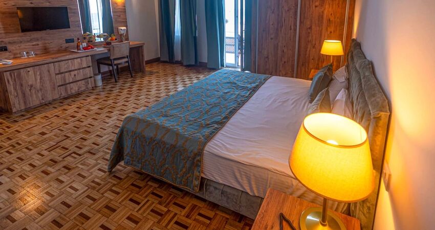 Dome Hotel