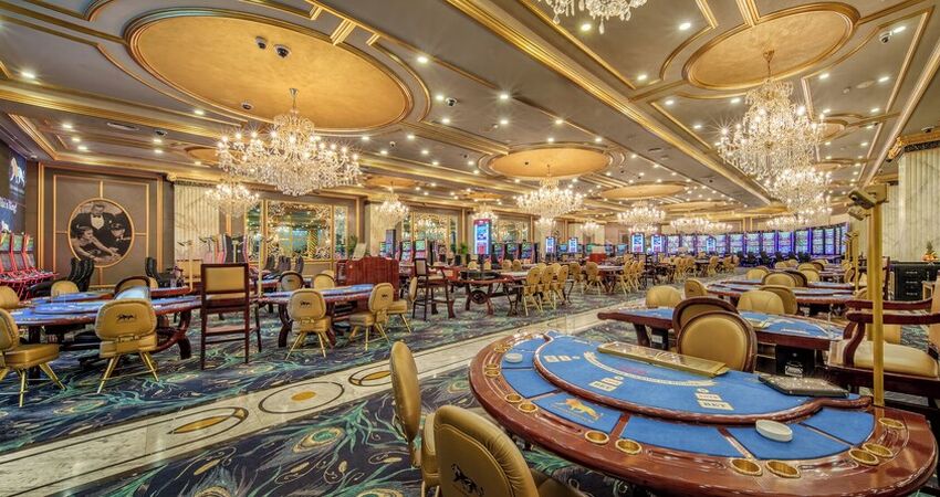 Les Ambassadeurs Hotel & Casino