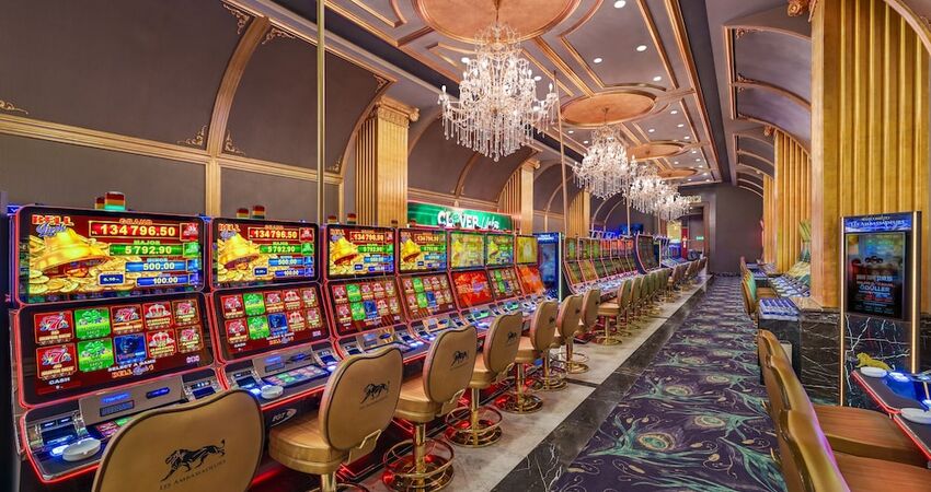 Les Ambassadeurs Hotel & Casino
