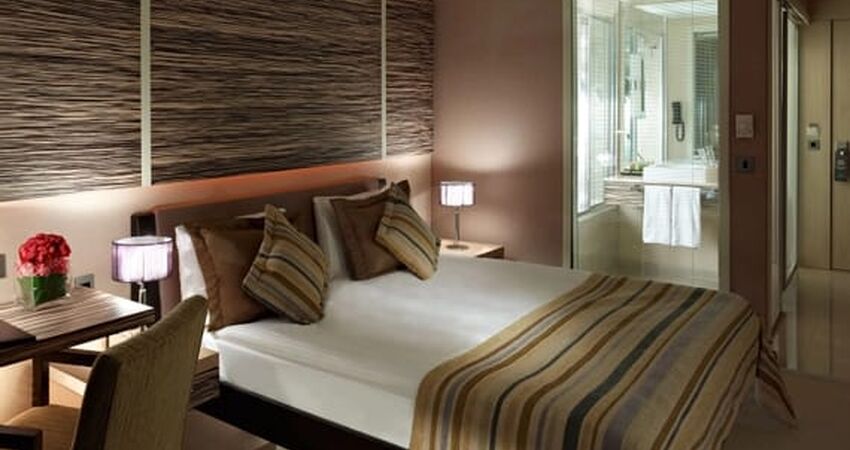 Cratos Premium Hotel & Casino & Port & Spa