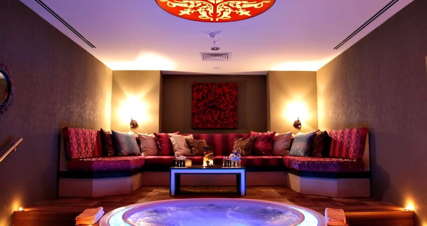 Cratos Premium Hotel & Casino & Port & Spa