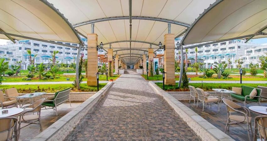 Limak Cyprus Deluxe Hotel