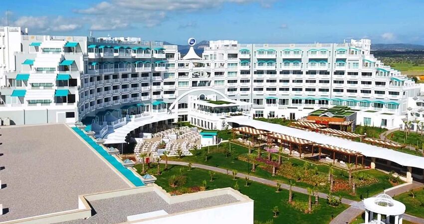 Limak Cyprus Deluxe Hotel