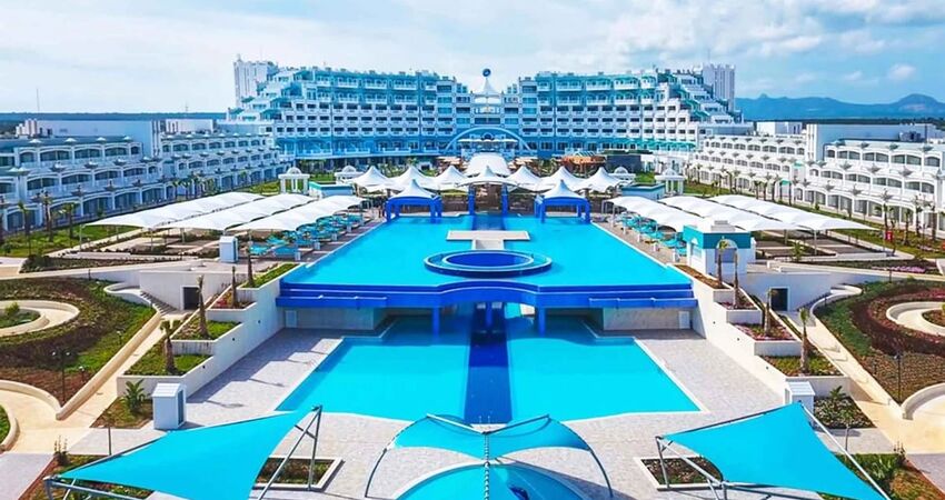 Limak Cyprus Deluxe Hotel