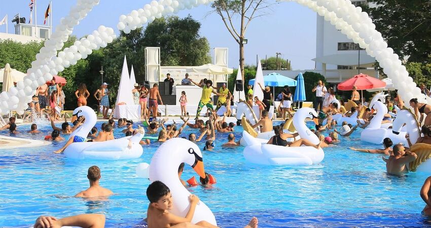Salamis Bay Conti Resort Hotel