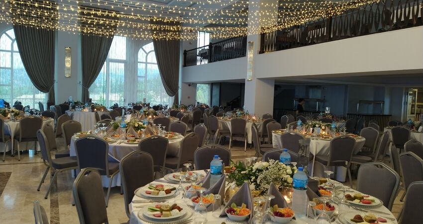 Adempira Thermal & Spa Hotel