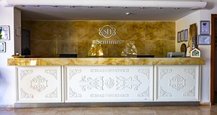 Sentinus Beach Hotel