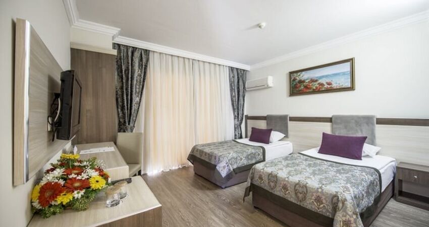Cristal Aura Beach Resort & SPA