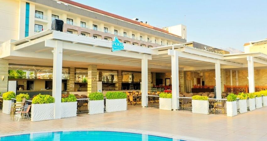 Cristal Aura Beach Resort & SPA