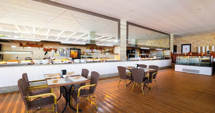 Cristal Aura Beach Resort & SPA