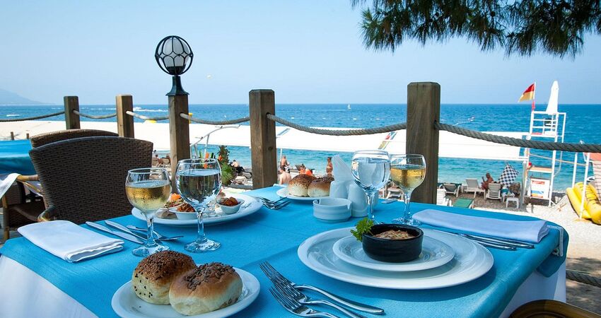 Cristal Aura Beach Resort & SPA
