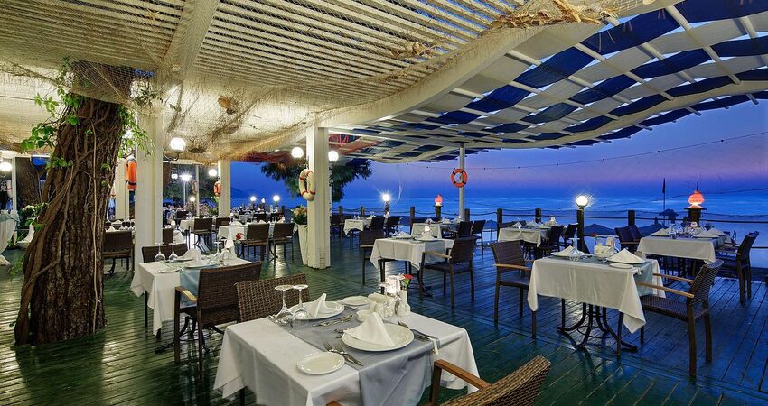 Cristal Aura Beach Resort & SPA