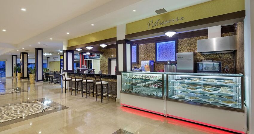 Cristal Aura Beach Resort & SPA