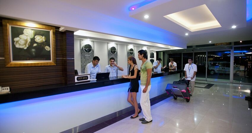 Cristal Aura Beach Resort & SPA