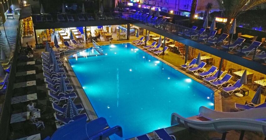 Relaxbeach Hotel