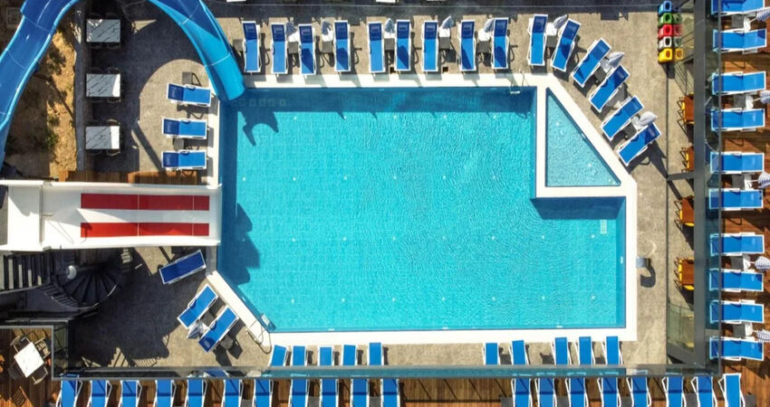 Relaxbeach Hotel
