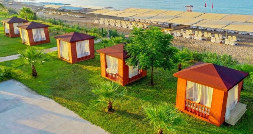Crystal Boutige Beach Resort