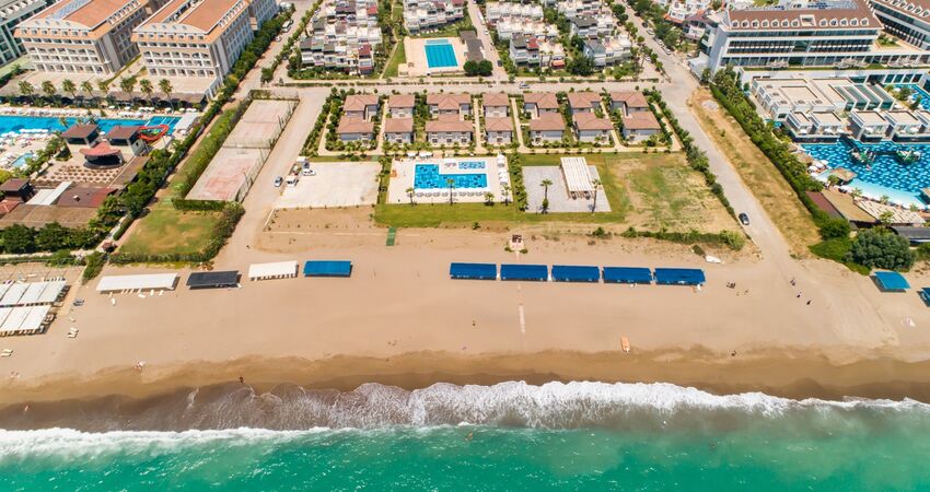 Crystal Boutige Beach Resort
