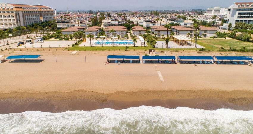 Crystal Boutige Beach Resort