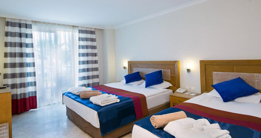 Crystal Boutige Beach Resort