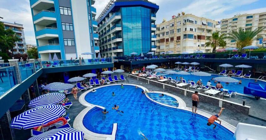 Relaxbeach Hotel