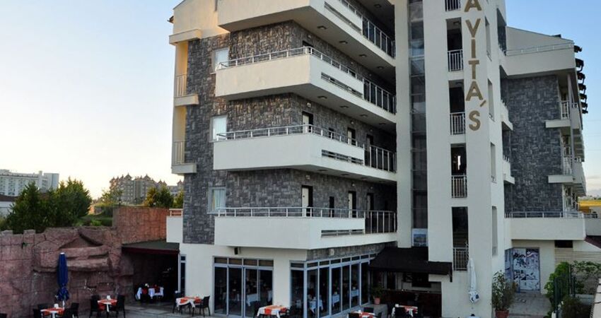 Lavitas Hotel
