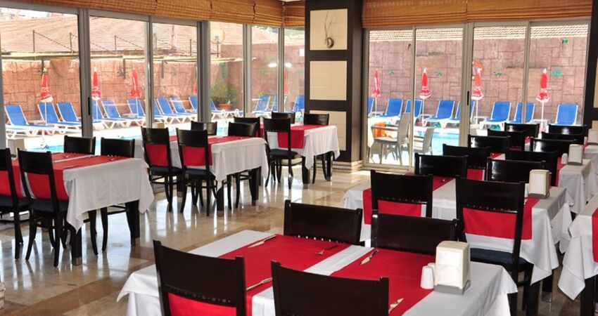 Lavitas Hotel