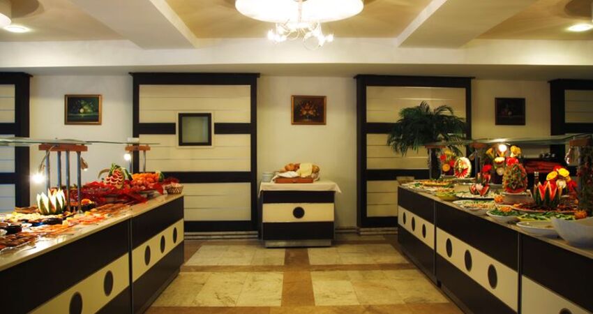Lavitas Hotel