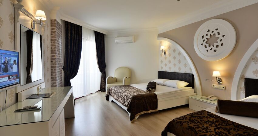 Side Royal Paradise