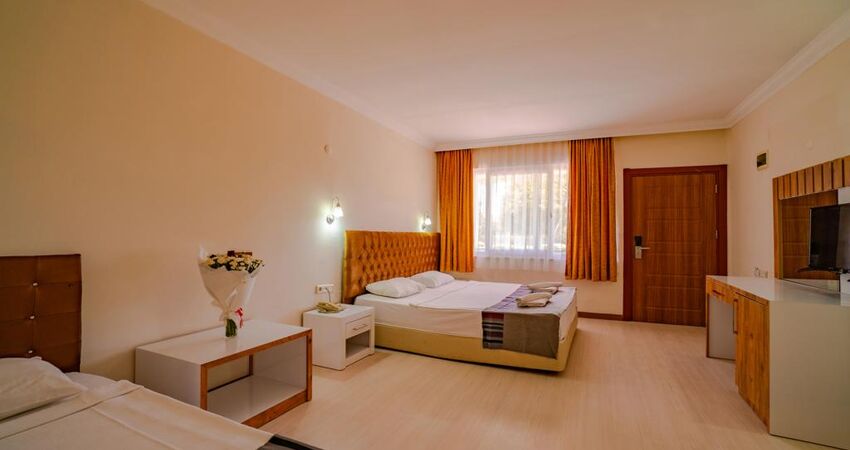 Mediterranean Breze Hotel