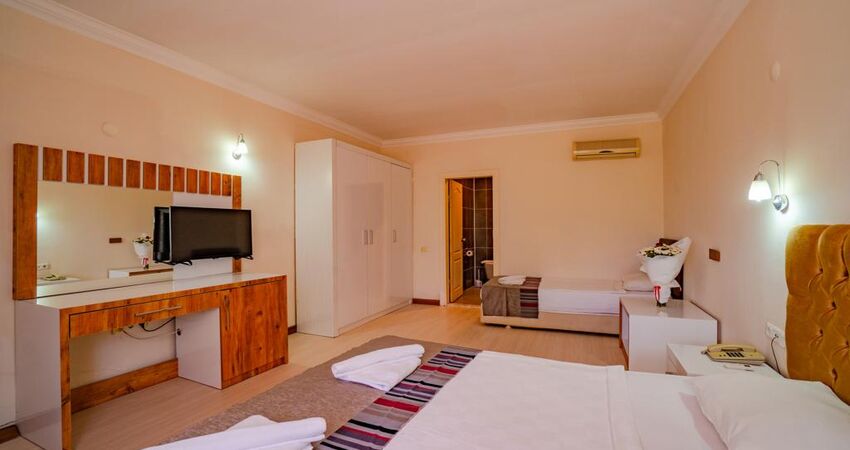 Mediterranean Breze Hotel
