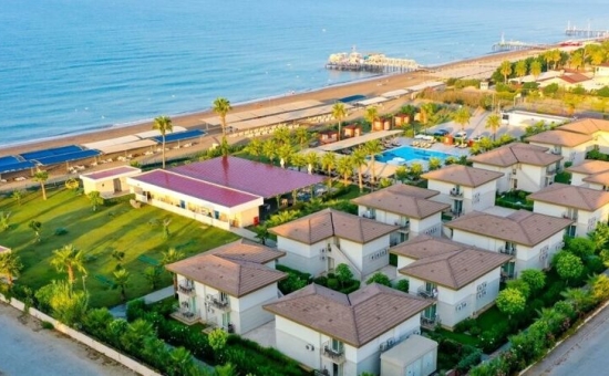 Crystal Boutige Beach Resort