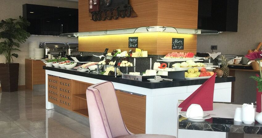 Majura Hotel Business