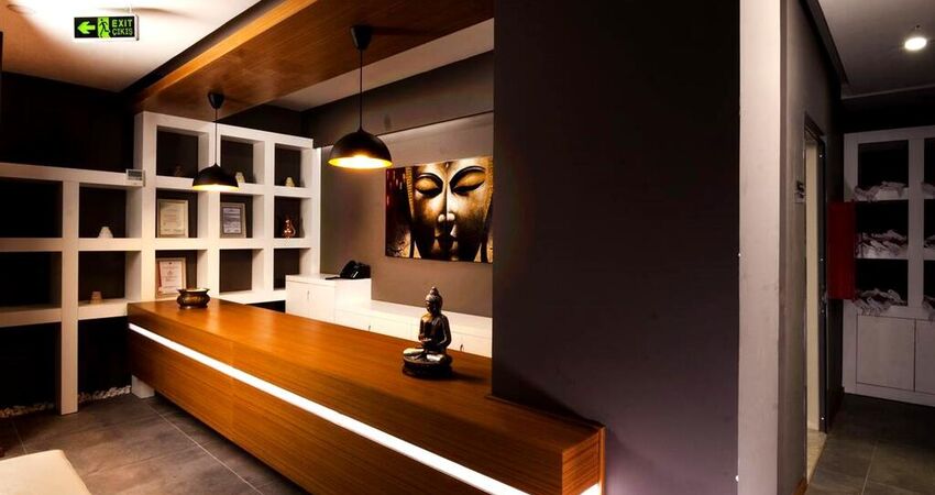 Majura Hotel Business