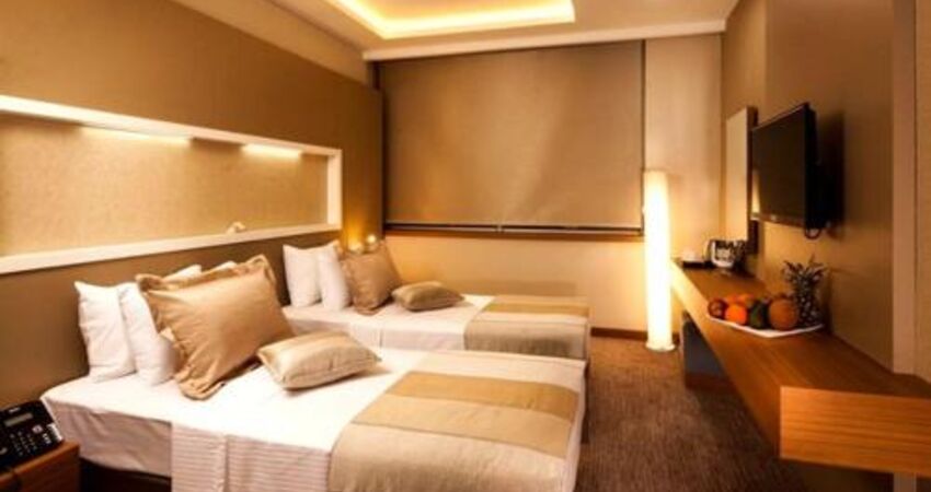 Majura Hotel Business