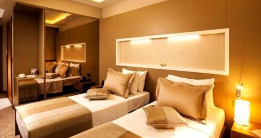 Majura Hotel Business