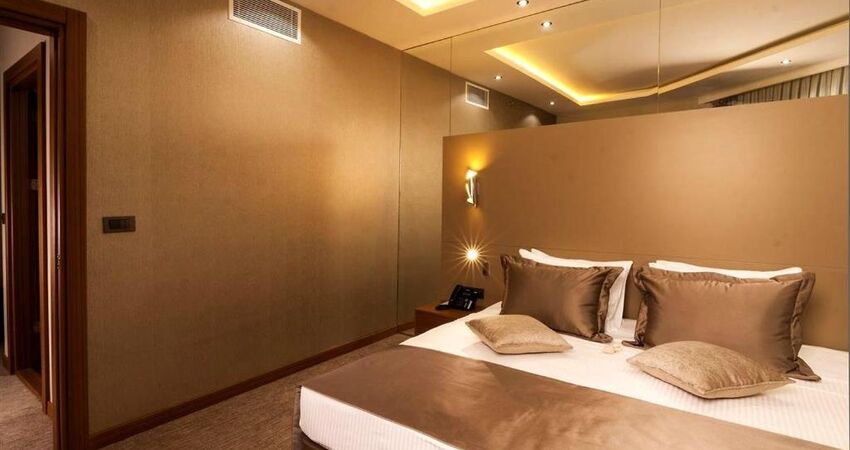 Majura Hotel Business
