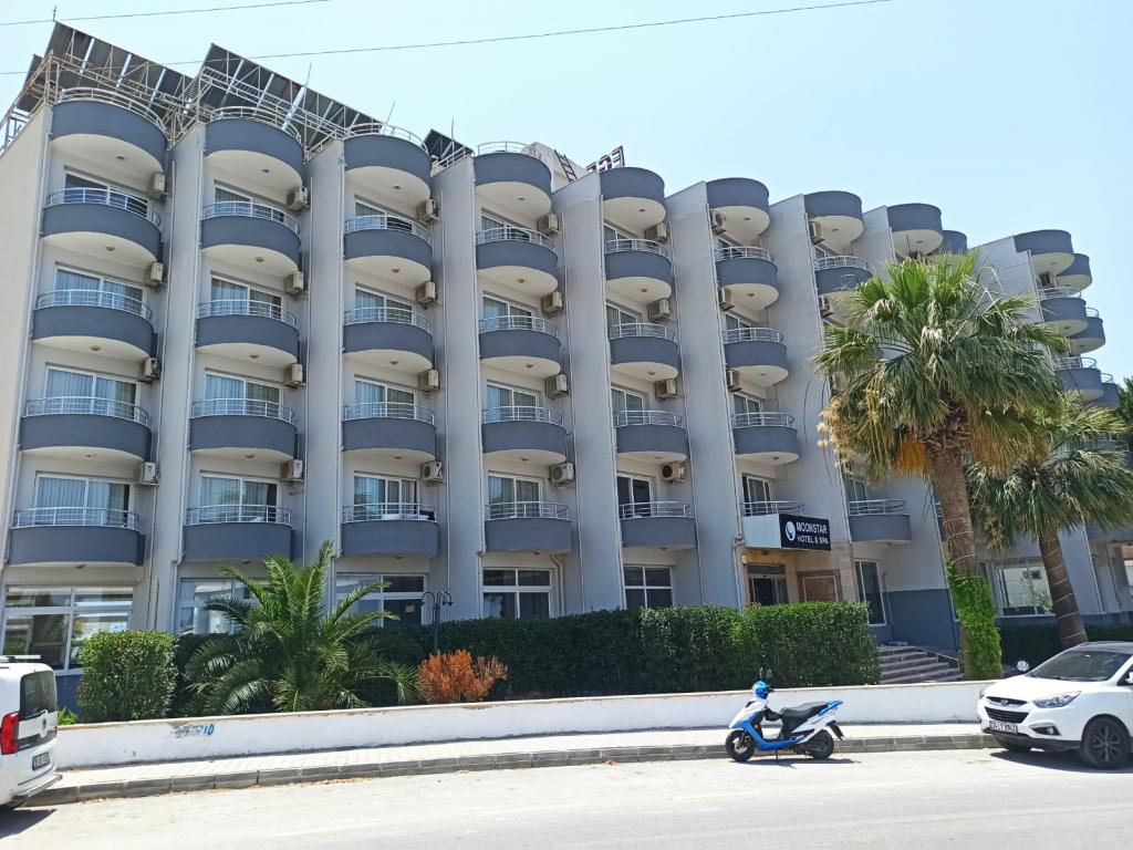 Moonstar Hotel Kuşadası