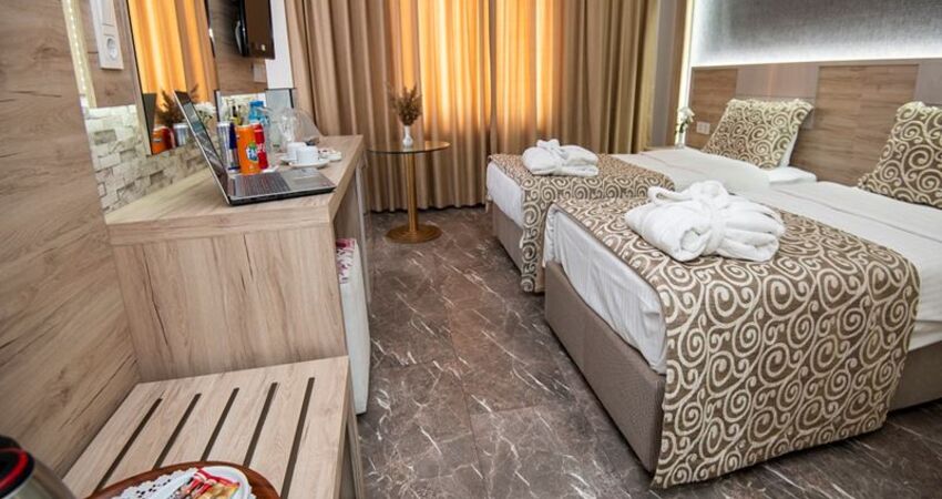 MCG Marble Hotel