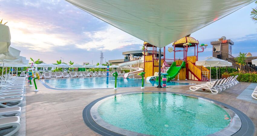 Kirman Calyptus Resort & Spa