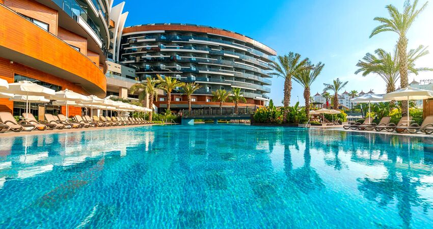 Kirman Calyptus Resort & Spa