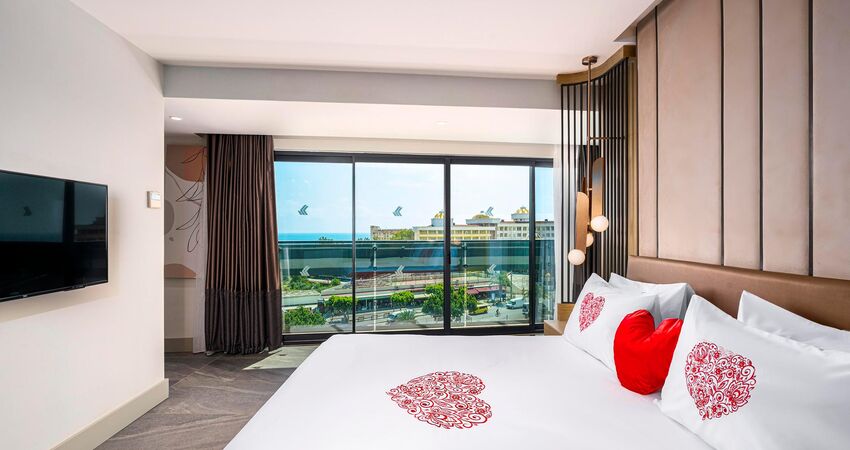 Kirman Calyptus Resort & Spa