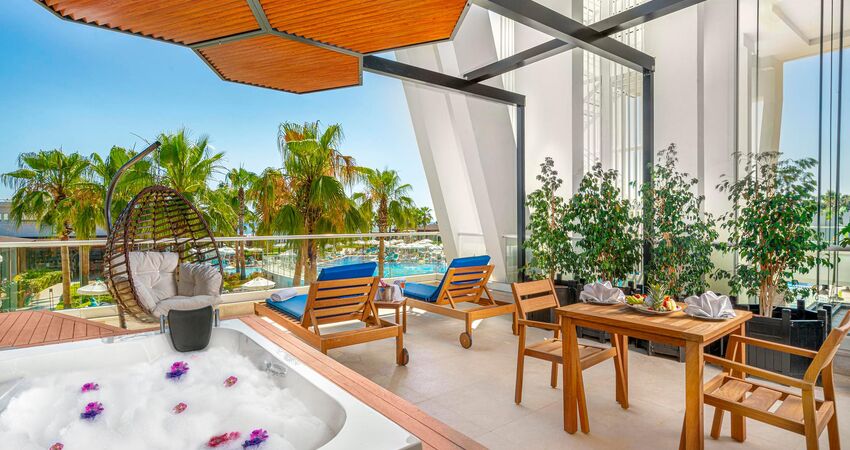 Kirman Sidera Luxury& Spa