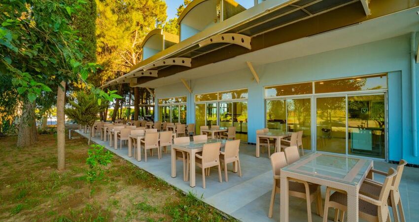 Prenses Sealine Beach Hotel