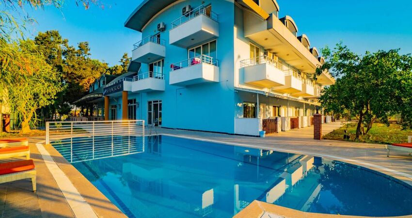 Prenses Sealine Beach Hotel