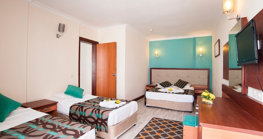 Concordia Celes Hotel