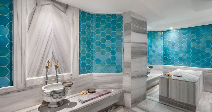 Seven Seas Hotel Blue