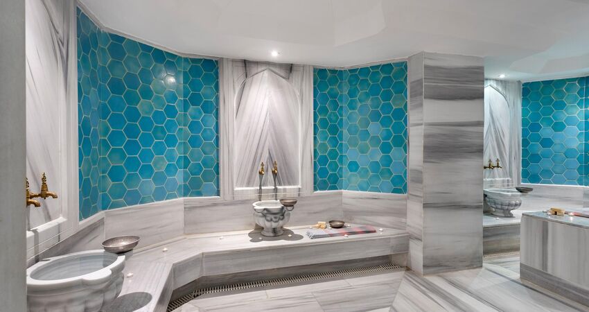 Seven Seas Hotel Blue